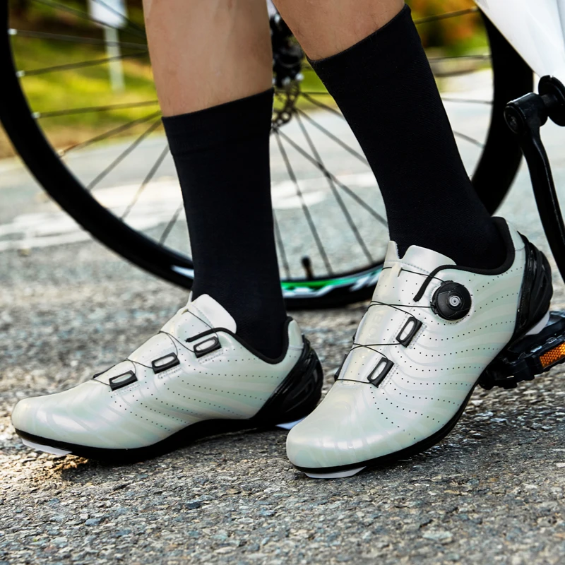 2022 велосипедная обувь mtb велосипедные кроссовки с шипами Нескользящая мужская обувь для горного велосипеда Велосипедная обувь spd дорожная обувь скоростная светящаяся 4