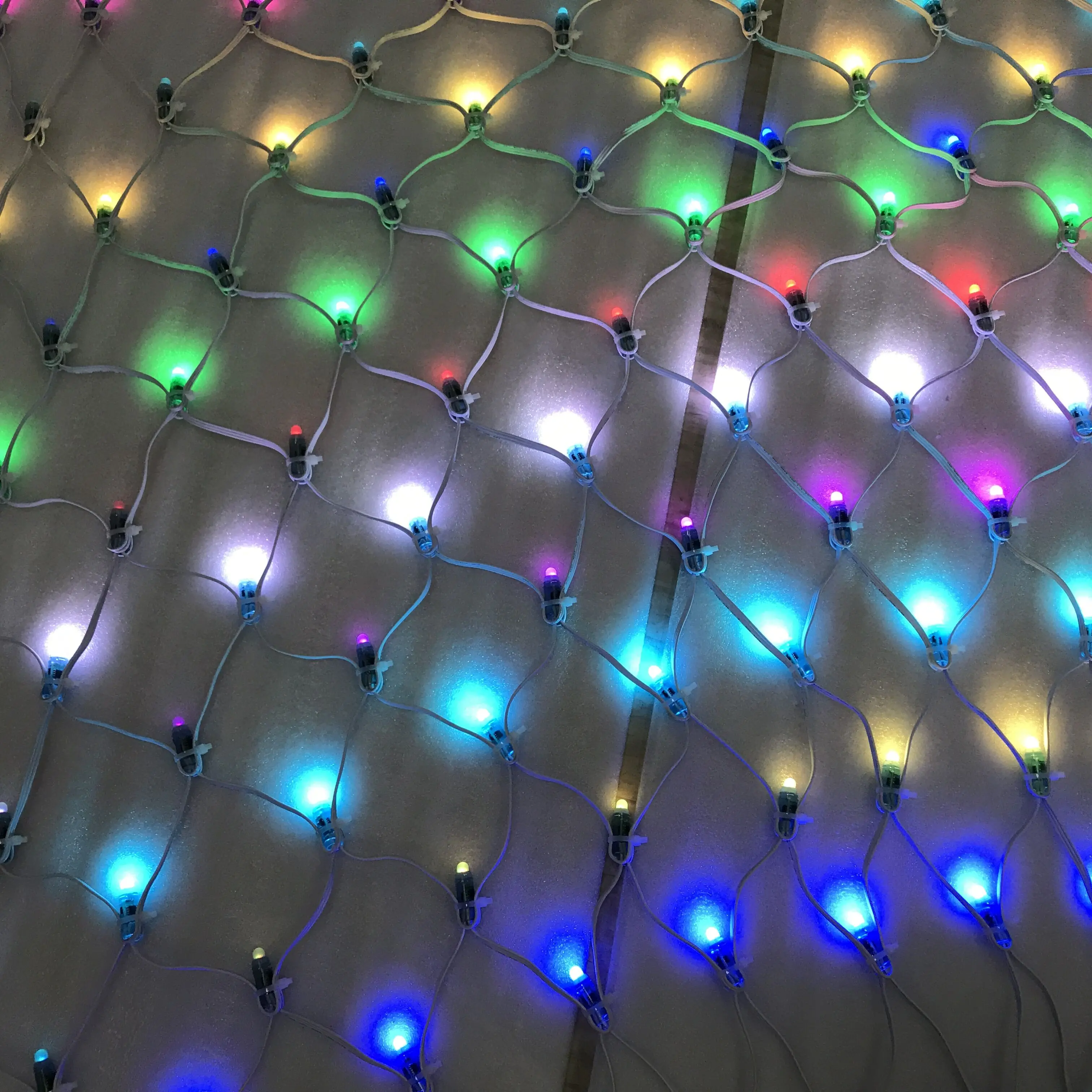 Отдельный полноцветный чистый пиксель светодиода; управление DC12V WS2811; полностью белый провод; 20 светодиодов (2 м) * 20 светодиодов (2 м) 3